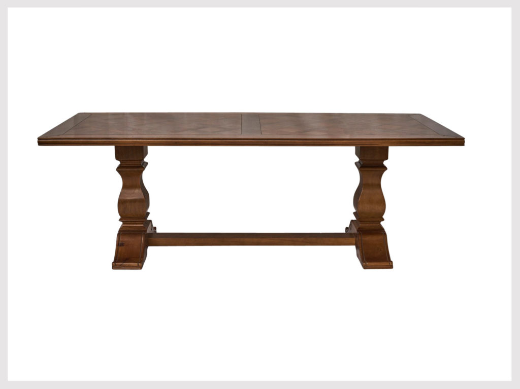 Large solid pedestal dining table in French Provincial style (B32)